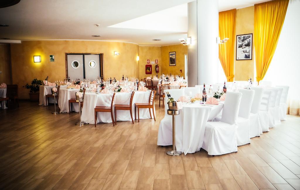 Hotel Rive - Complesso Turistico Campo Smith Bardonecchia Ngoại thất bức ảnh